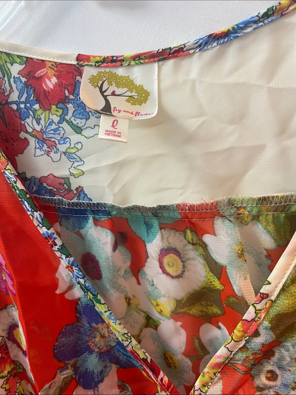 fig and flower Large Floral Blouse - Picture 10 of 11